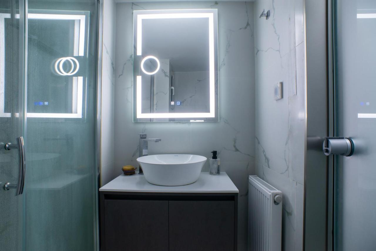 Modern-Lux Central 1 Bedroom Condo Афіни Екстер'єр фото